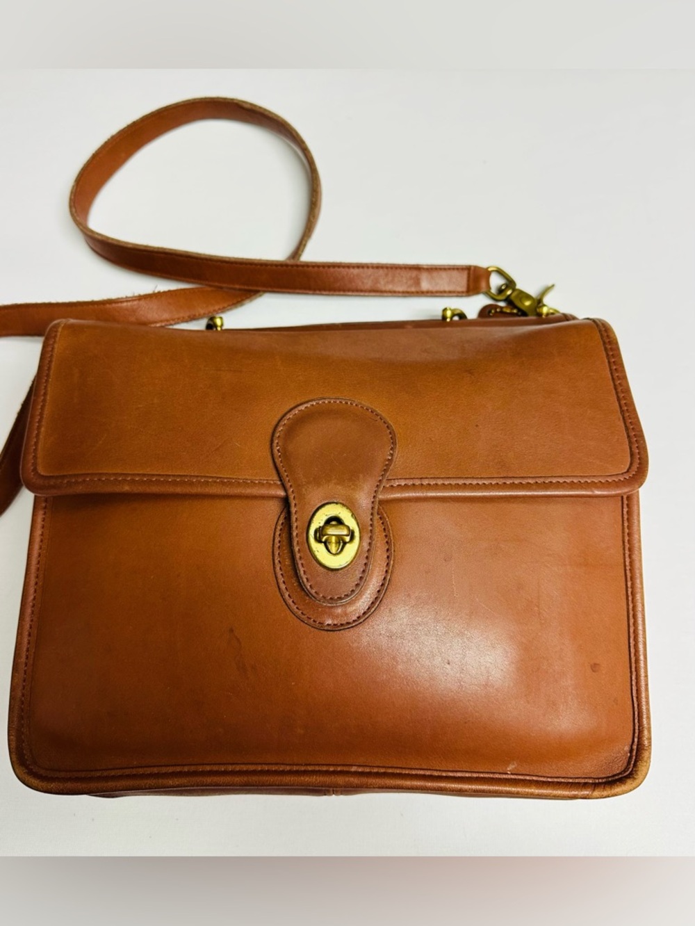 Vintage Coach Leather Willis Satchel in Cognac Brown 9927 - Picture 2 of 16